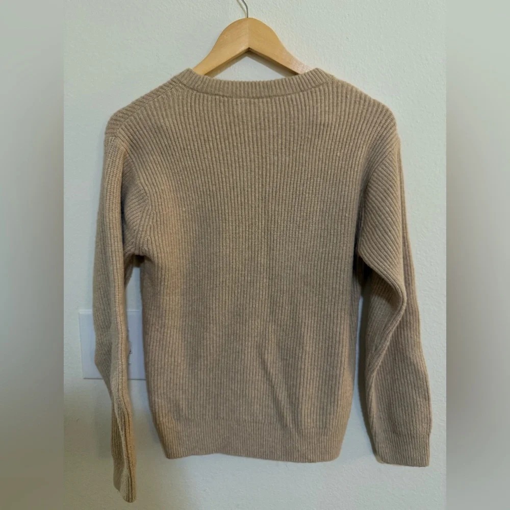 GAP stylish beige
